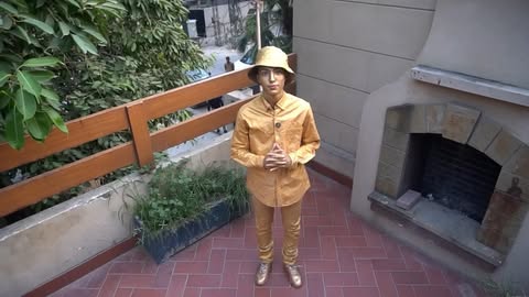 Pehlaaj Hassan Becomes Golden Man - Roams Streets Auto Draft