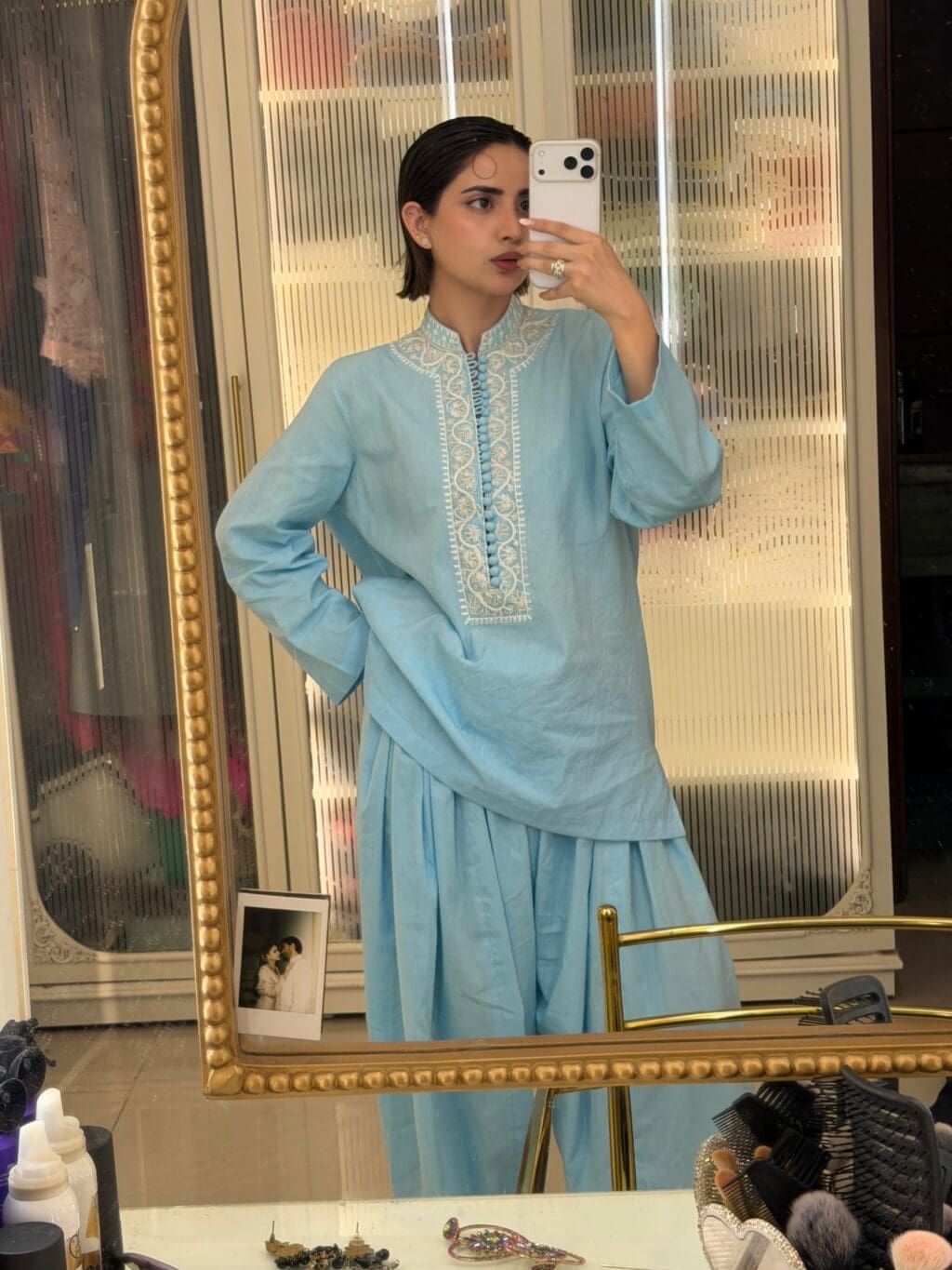 Saboor Aly Styles In Men's Clothes - Public Reacts Saboor Aly Styles In Men’s Clothes – Public Reacts