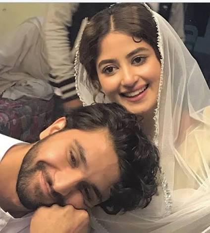 Sajal Aly & Ahad Raza Mir Fans Miss Them As Aangan Airs Sajal Aly & Ahad Raza Mir Fans Miss Them As Aangan Airs