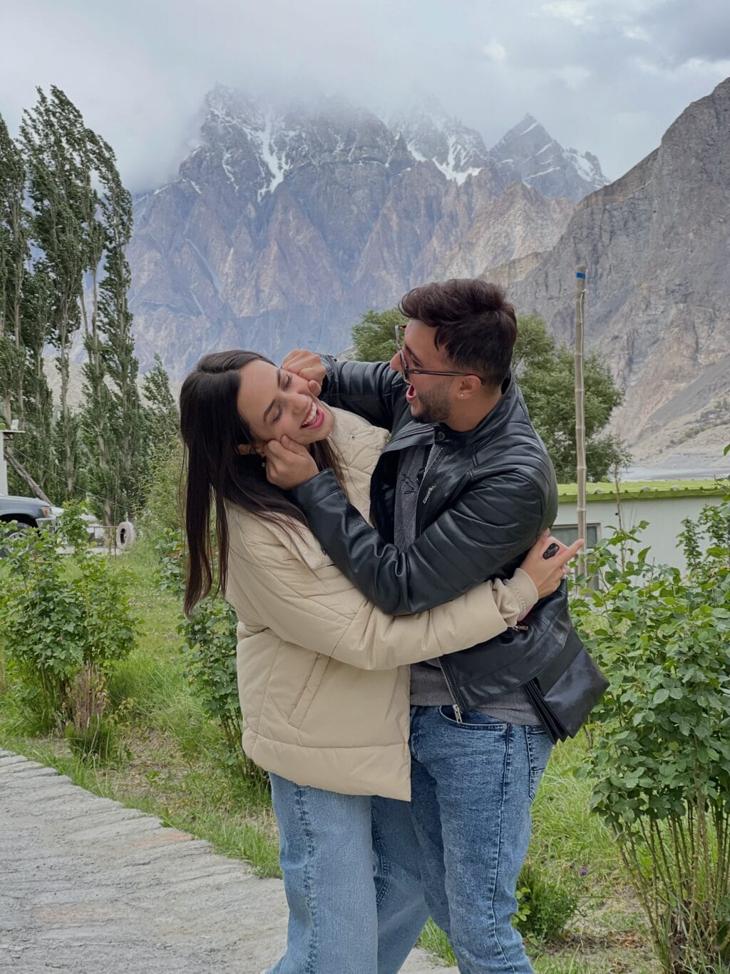 Hurmat's Tabish Aka Shahveer Jafry Celebrates 5th Wedding Anniversary