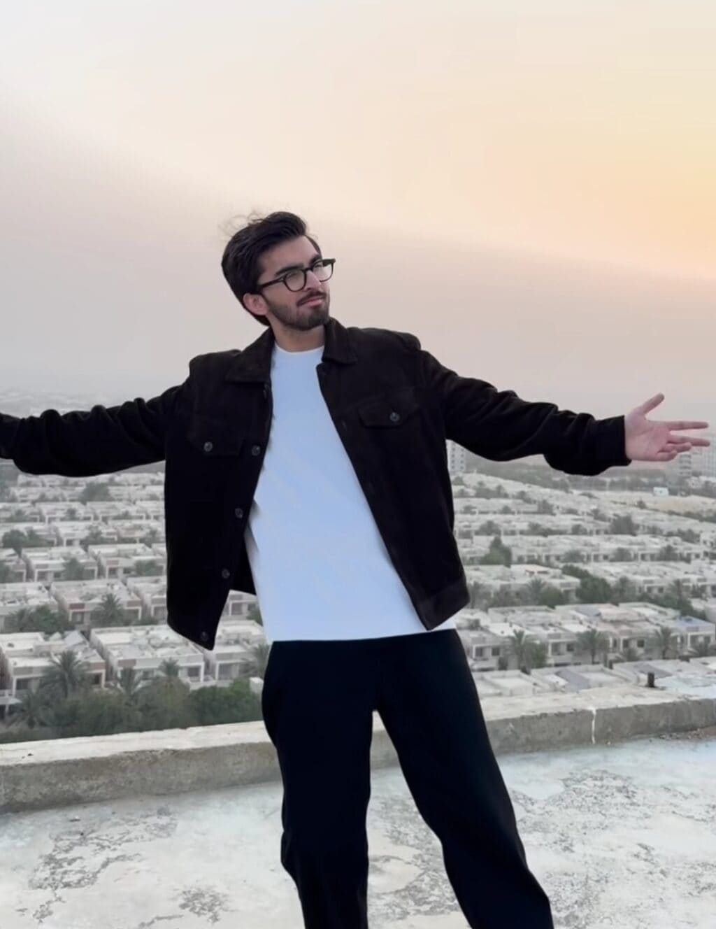 Shahvir Kadwani’s SRK Style Celebration Heavily Trolled