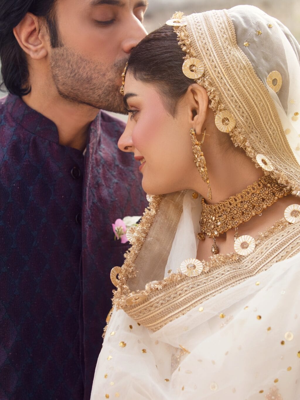 Tamasha Season 5's Esra Ayesha & Zayb Khan Get Married Tamasha Season 5’s Esra Ayesha & Zayb Khan Get Married