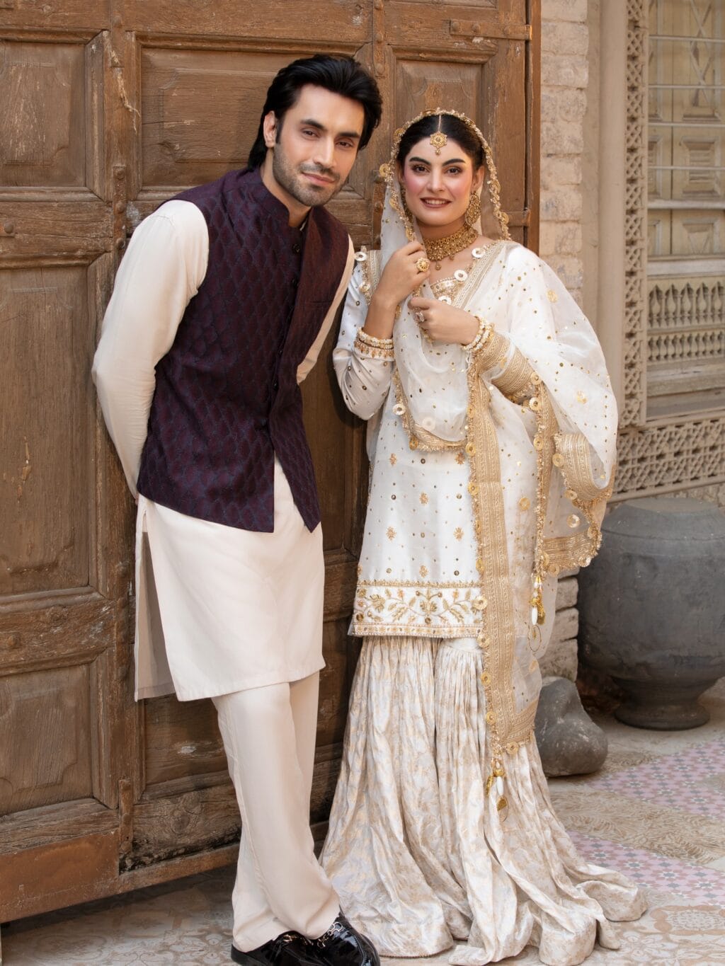 Tamasha Season 5's Esra Ayesha & Zayb Khan Get Married Tamasha Season 5’s Esra Ayesha & Zayb Khan Get Married